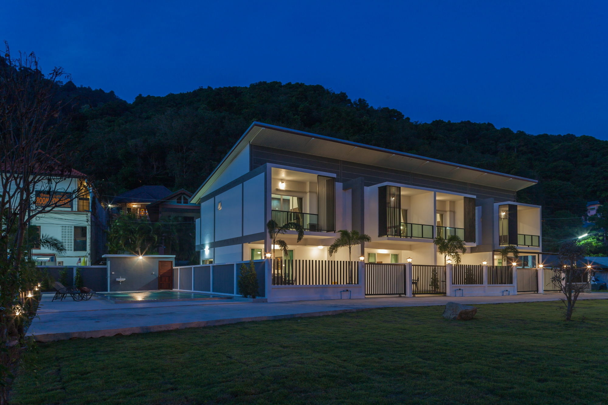 Kata Hill View Villas By Kata Sea View Villas Praia de Kata Exterior foto