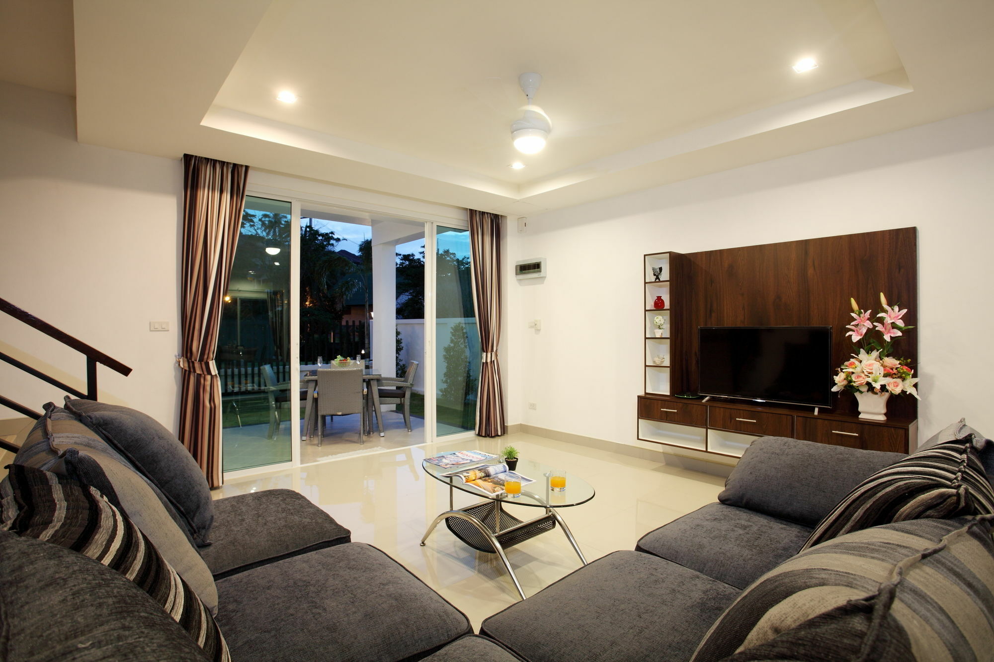 Kata Hill View Villas By Kata Sea View Villas Praia de Kata Exterior foto
